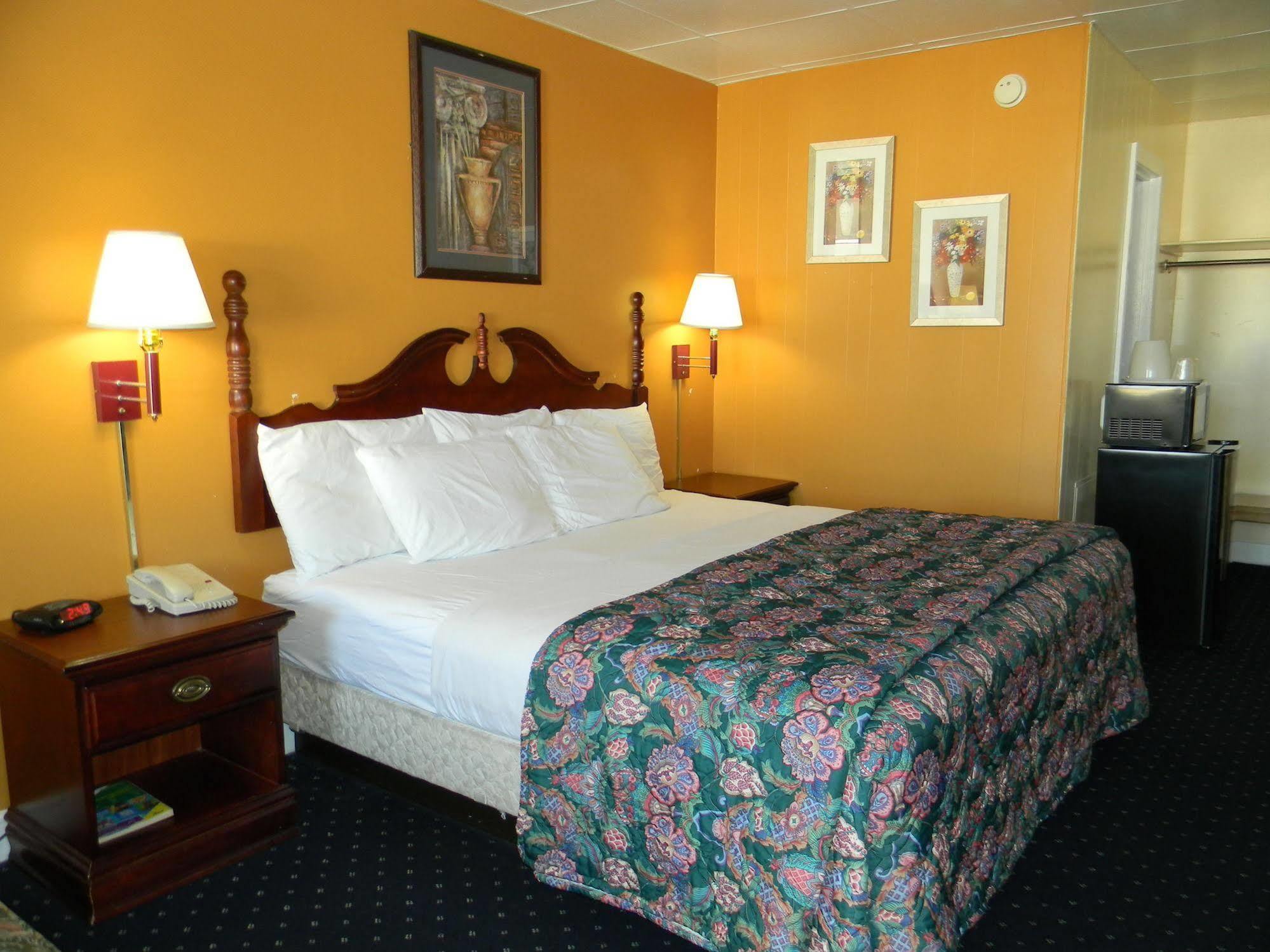 Fairfax Motel Roanoke Rapids Eksteriør bilde