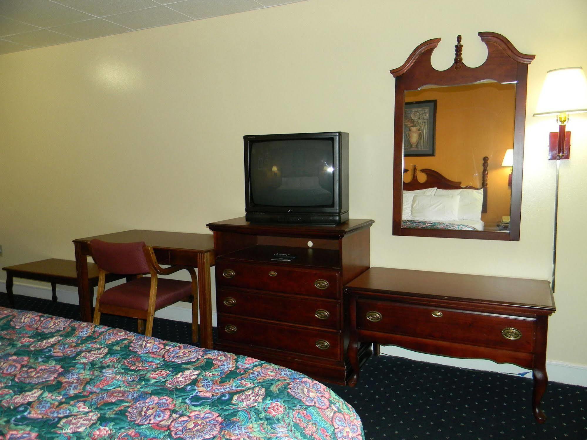 Fairfax Motel Roanoke Rapids Eksteriør bilde
